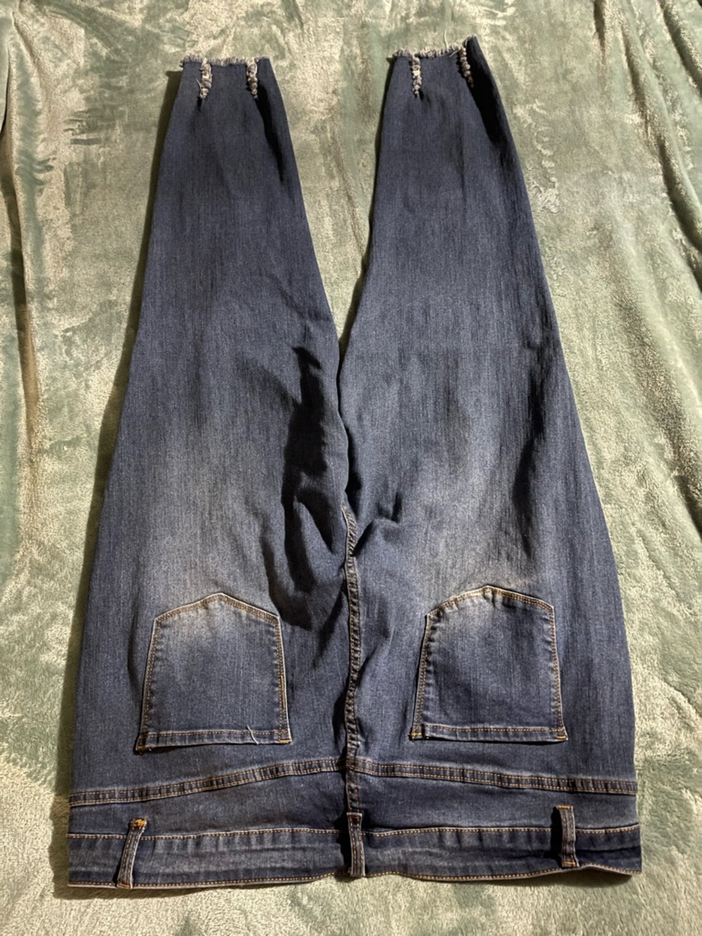 SHEIN Dark Blue Skinny Jeans with Subtle Fade. MAKE AN OFFER - Picture 2 of 5